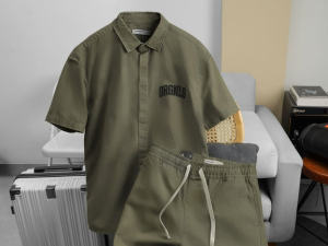 Mãu sơ mi hot đi kèm quần 