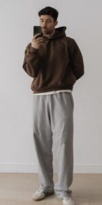 Áo Hoodie Và Quần Jogger